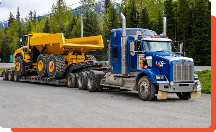 RGN trailer for hauling heavy equipment