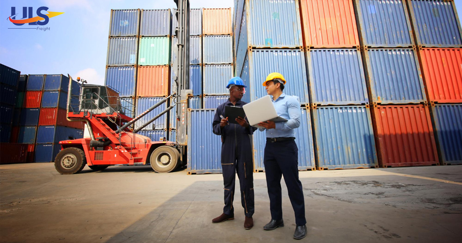 Co-Shipment in Logistics